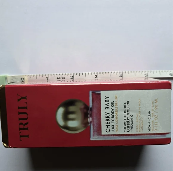 π Truly Cherry Baby Luxury Body Oil - Picture 13 of 14